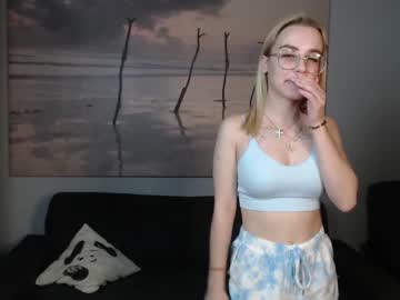 girl Cam Girls Get Busy With Their Dildos With No Shame with lily_ries