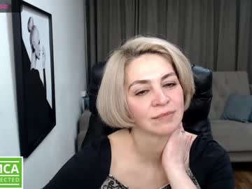 girl Cam Girls Get Busy With Their Dildos With No Shame with blondemommy_77