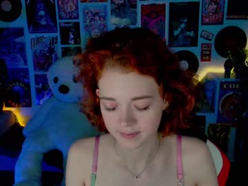 girl Cam Girls Get Busy With Their Dildos With No Shame with angellamelia