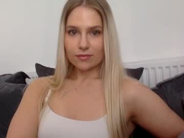 girl Cam Girls Get Busy With Their Dildos With No Shame with amandaalive