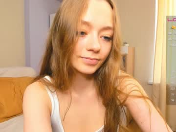 girl Cam Girls Get Busy With Their Dildos With No Shame with carolcharles