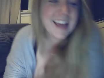 girl Cam Girls Get Busy With Their Dildos With No Shame with caxellaxo12