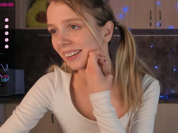 girl Cam Girls Get Busy With Their Dildos With No Shame with suzanprincess
