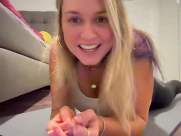 girl Cam Girls Get Busy With Their Dildos With No Shame with sarahsapling