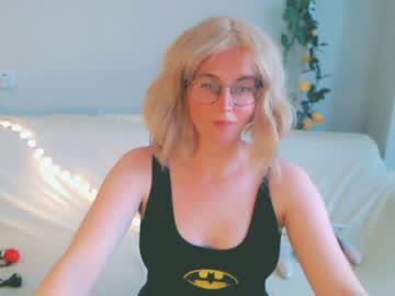 girl Cam Girls Get Busy With Their Dildos With No Shame with darkheto